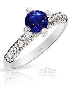 Round-cut-blue-sapphire-and-diamonds-ring