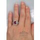 pink sapphire 3 ct in finger 