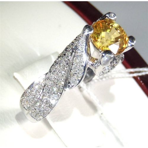 GIA Certified 18 kt White Gold 2.31 tcw Yellow Round Cut Natural Ceylon sapphire and Diamond Ring **