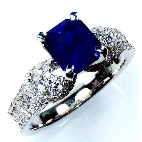 Blue-Emerald-cut-Ceylon-Sapphire-2.24Tcw-wedding-ring