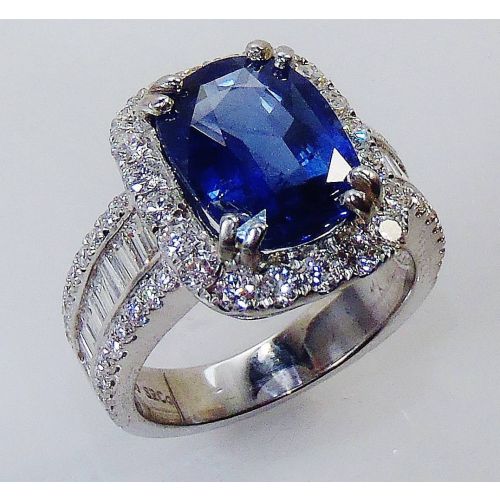 Royal Blue Sapphire Gemstone 