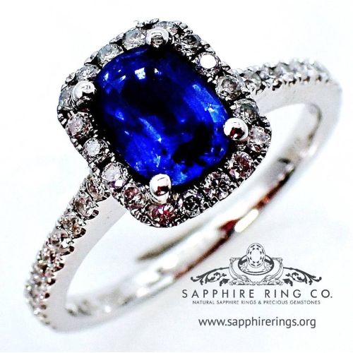 blue 18kt 1.10 ct sapphire ring