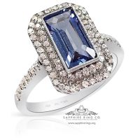 blue sapphire and diamond ring