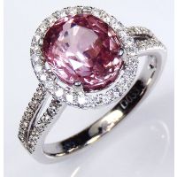 Pink Sapphire and Platinum ring 