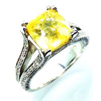 Yellow-Natural-Ceylon-Sapphire-4.09ct-and-white-gold-ring